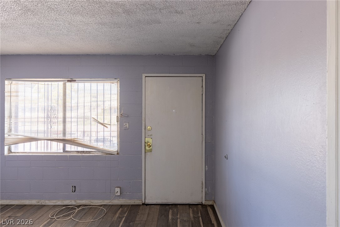 3718 Hazelwood Street 23 Las Vegas NV 89119