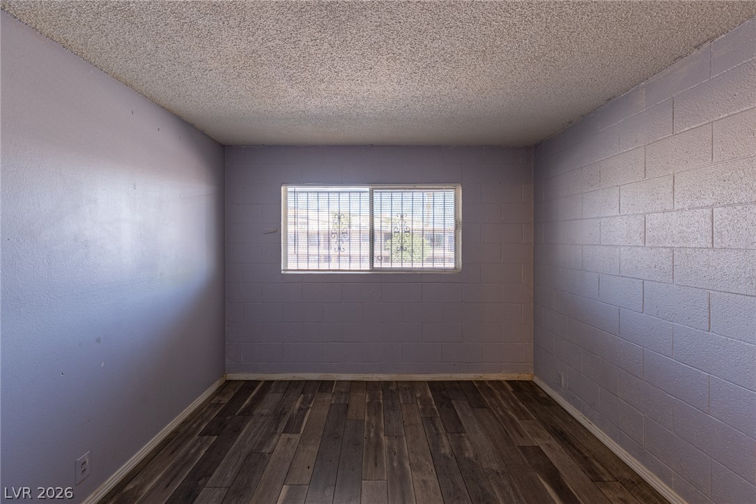 3718 Hazelwood Street 23 Las Vegas NV 89119