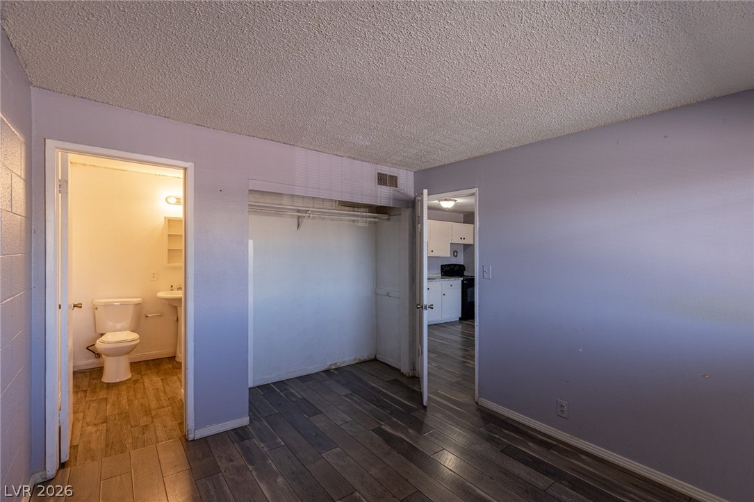 3718 Hazelwood Street 23 Las Vegas NV 89119