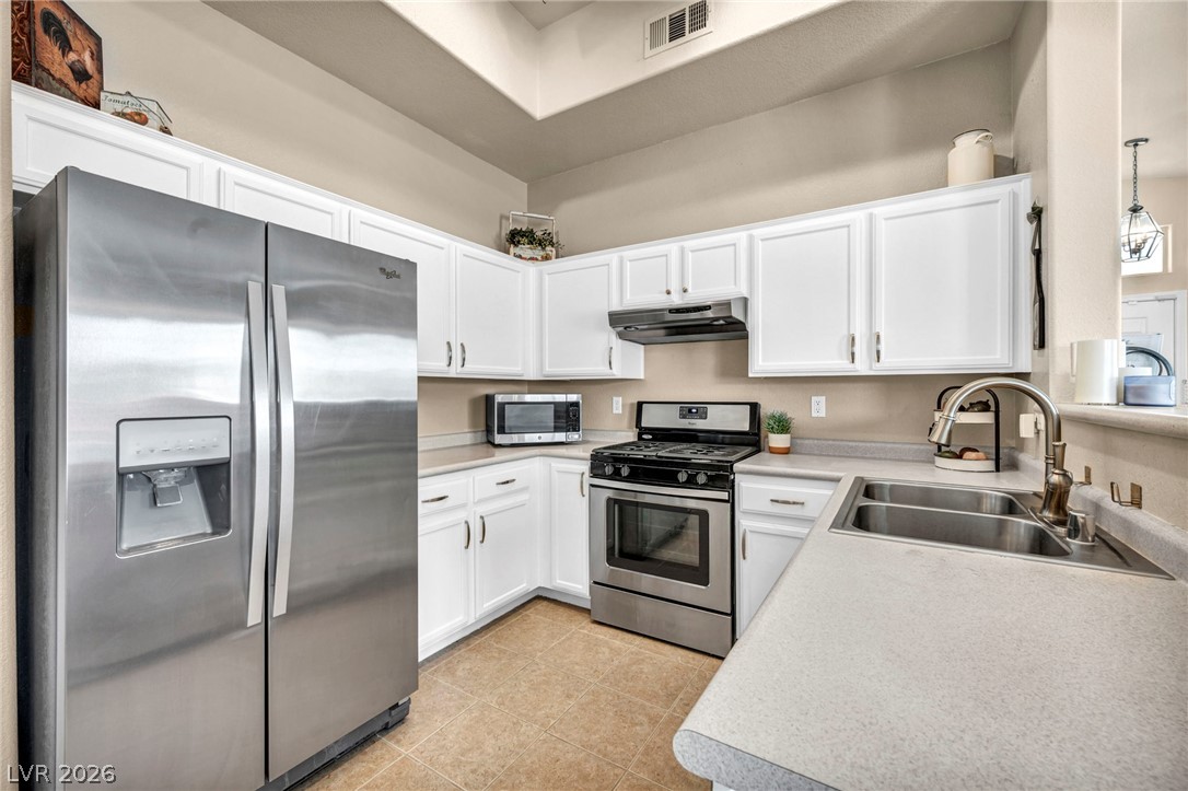 2305 West Horizon Ridge Parkway 3621 Henderson NV 89052