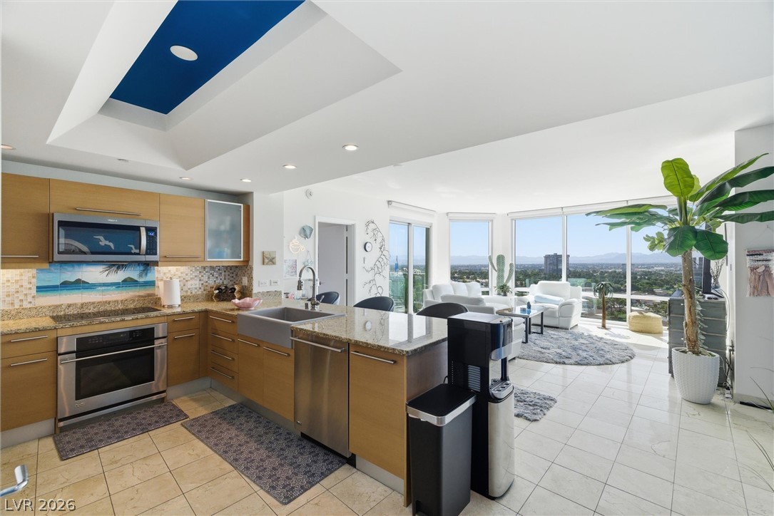 322 Karen Avenue 1802 Las Vegas NV 89109