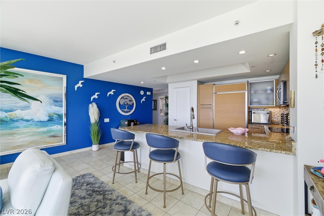 322 Karen Avenue 1802 Las Vegas NV 89109