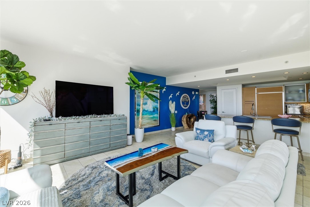 322 Karen Avenue 1802 Las Vegas NV 89109