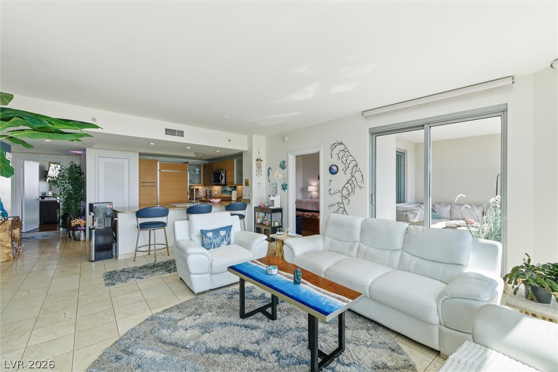 322 Karen Avenue 1802 Las Vegas NV 89109