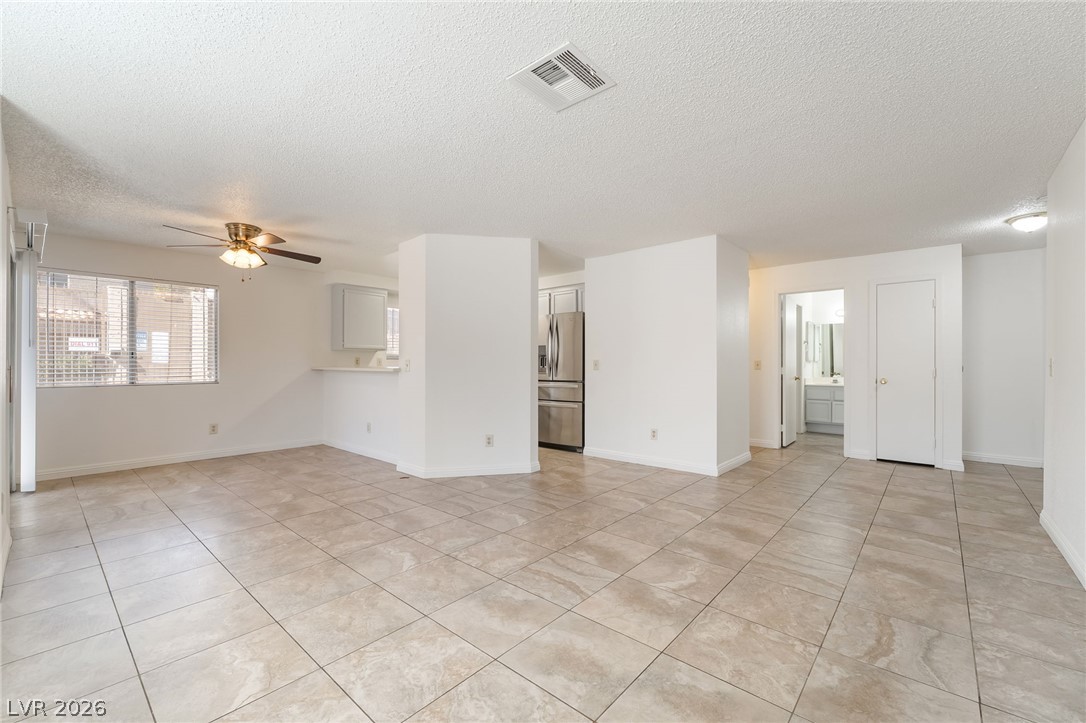 6863 Tamarus Street 101 Las Vegas NV 89119