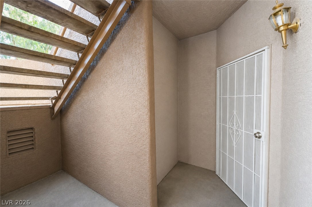 6863 Tamarus Street 101 Las Vegas NV 89119