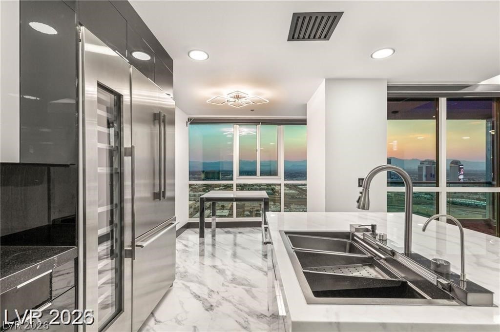 4575 Dean Martin Drive 2706 Las Vegas NV 89103