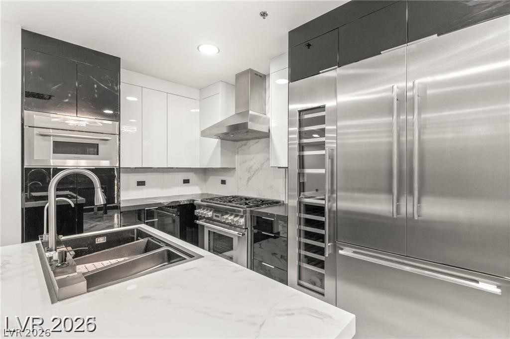 4575 Dean Martin Drive 2706 Las Vegas NV 89103