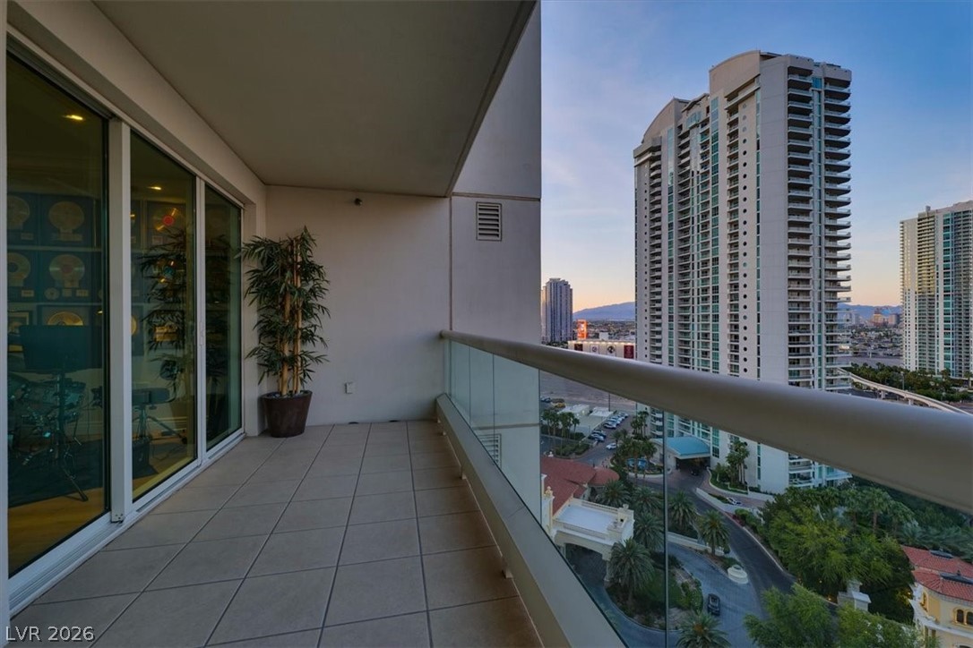 2857 Paradise Road 1702 Las Vegas NV 89109