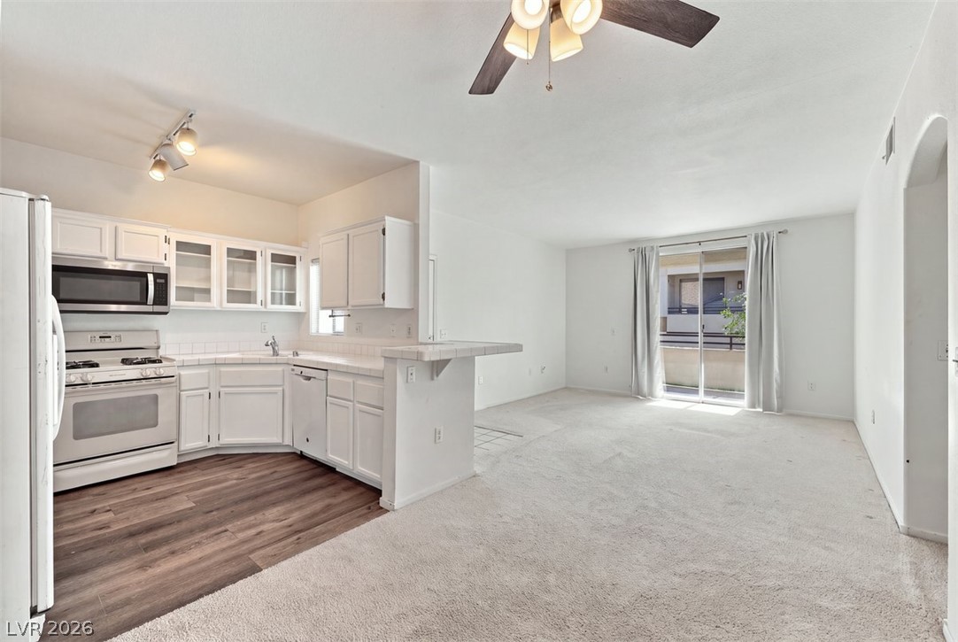 1830 North Buffalo Drive 2108 Las Vegas NV 89128