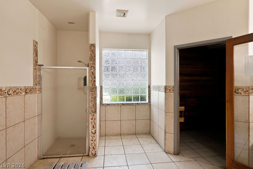 8733 Red Brook Drive 203 Las Vegas NV 89128