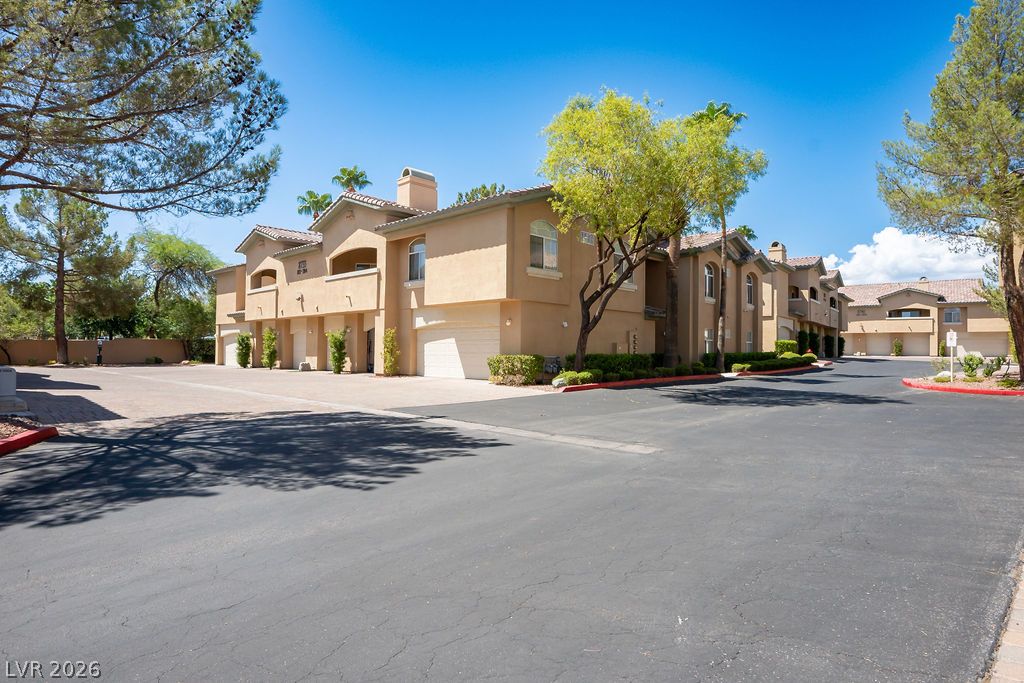 8733 Red Brook Drive 203 Las Vegas NV 89128
