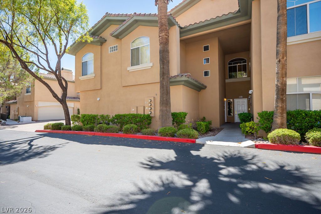 8733 Red Brook Drive 203 Las Vegas NV 89128