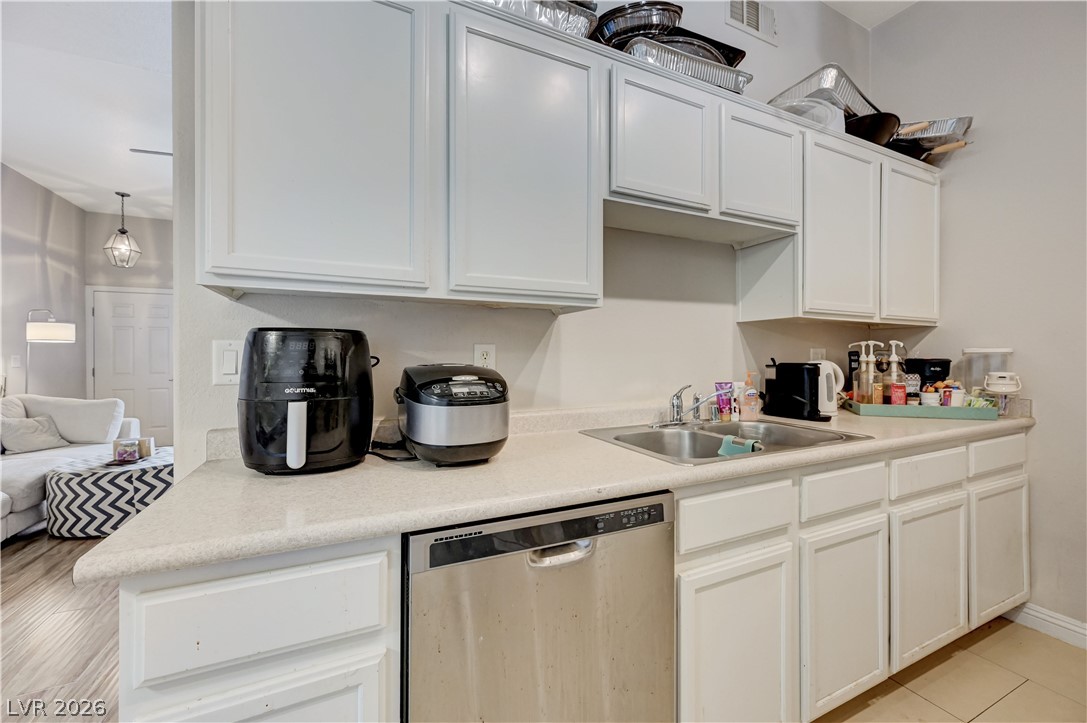 2305 West Horizon Ridge Parkway 613 Henderson NV 89052