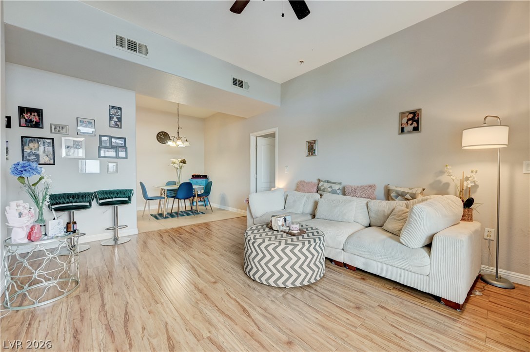 2305 West Horizon Ridge Parkway 613 Henderson NV 89052