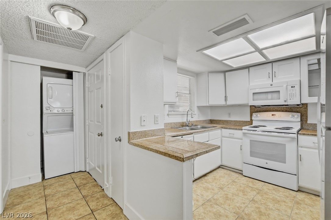 3823 South Maryland Parkway K10 Las Vegas NV 89119