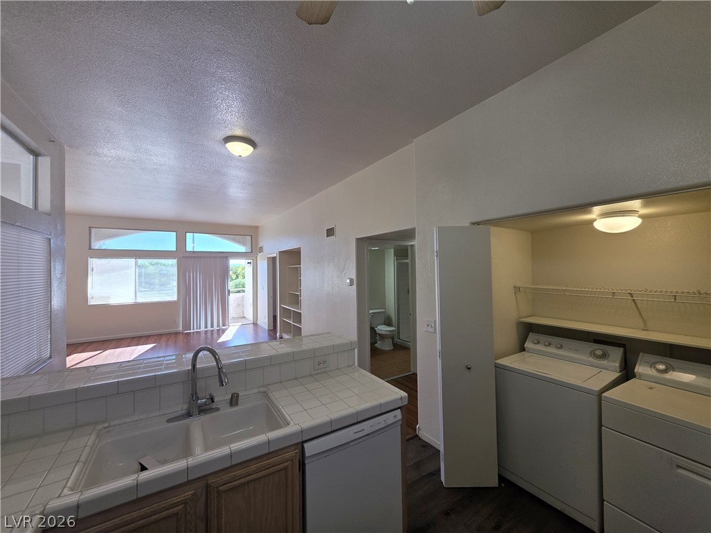 3125 North Buffalo Drive 2104 Las Vegas NV 89128