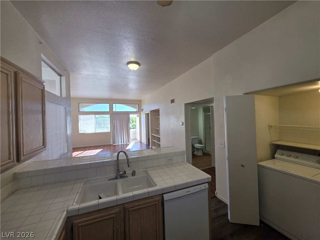 3125 North Buffalo Drive 2104 Las Vegas NV 89128