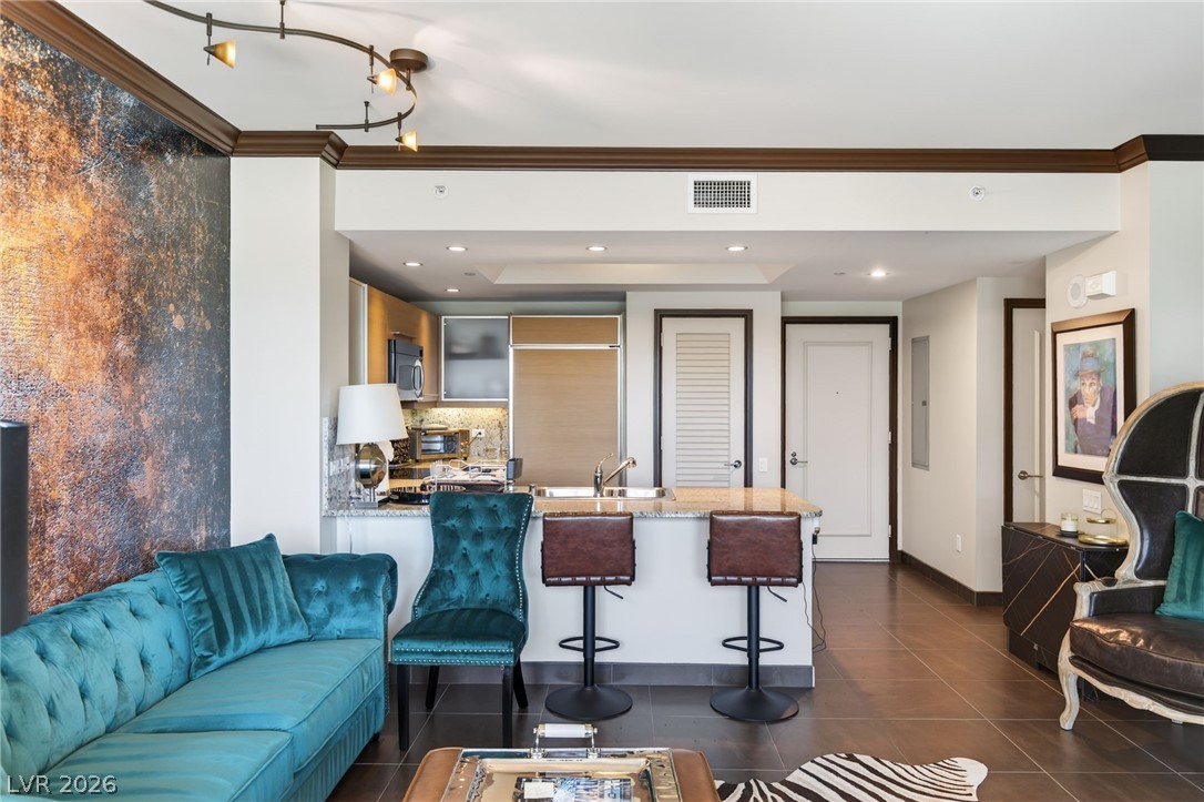 322 Karen Avenue 204 Las Vegas NV 89109