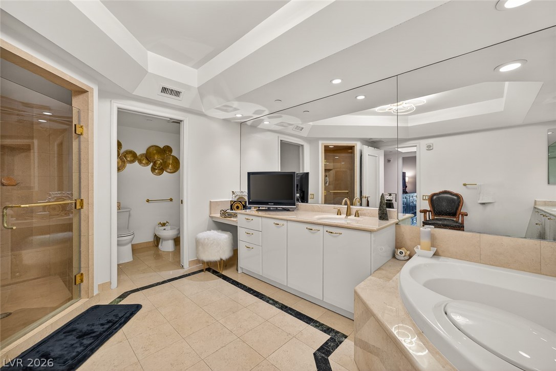 2747 Paradise Road 501 Las Vegas NV 89109