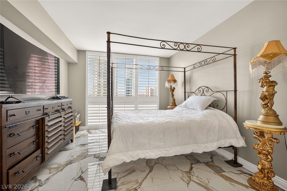 2747 Paradise Road 501 Las Vegas NV 89109
