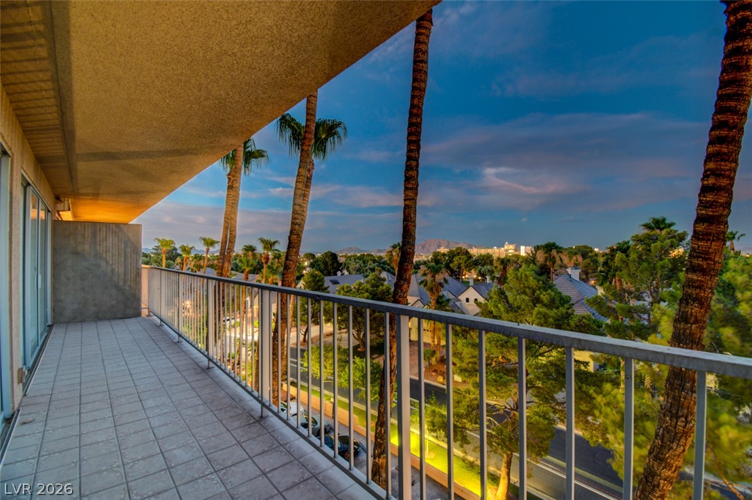 3111 Bel Air Drive 5h Las Vegas NV 89109