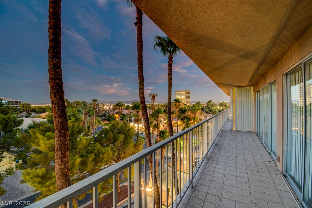 3111 Bel Air Drive 5h Las Vegas NV 89109
