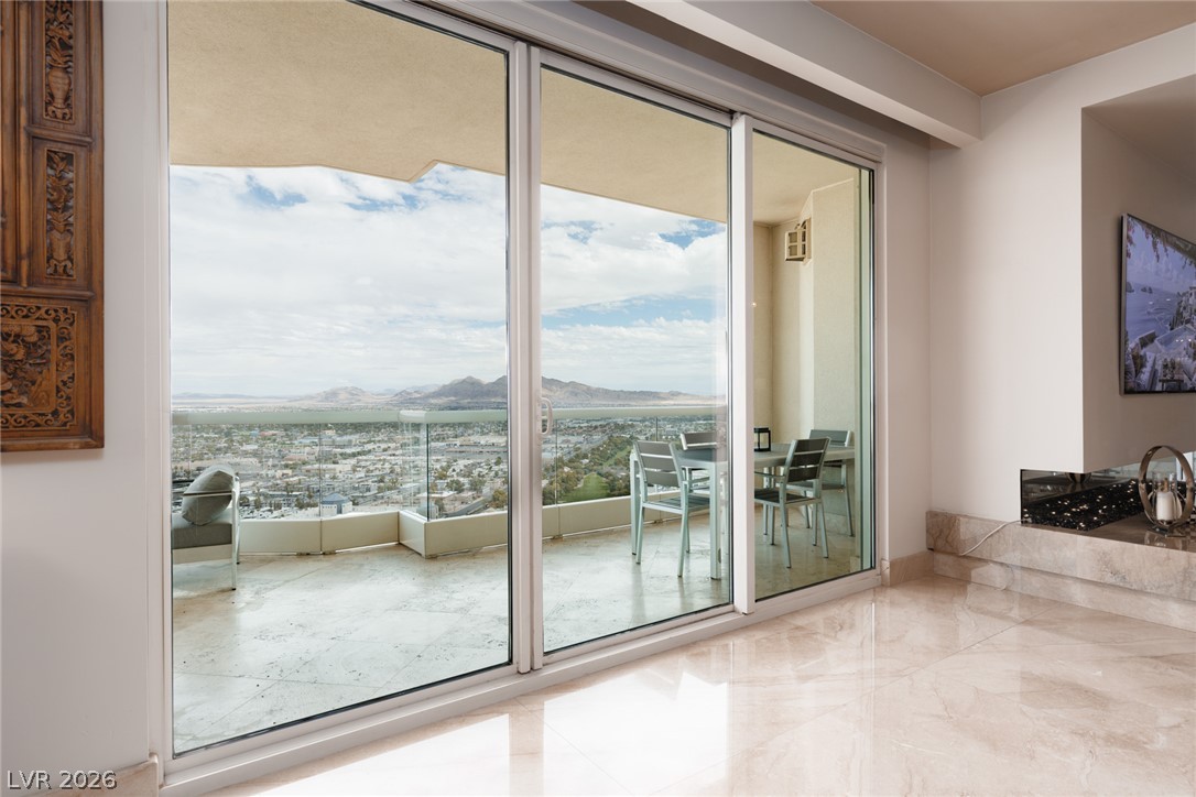 2777 Paradise Road 3302 Las Vegas NV 89109