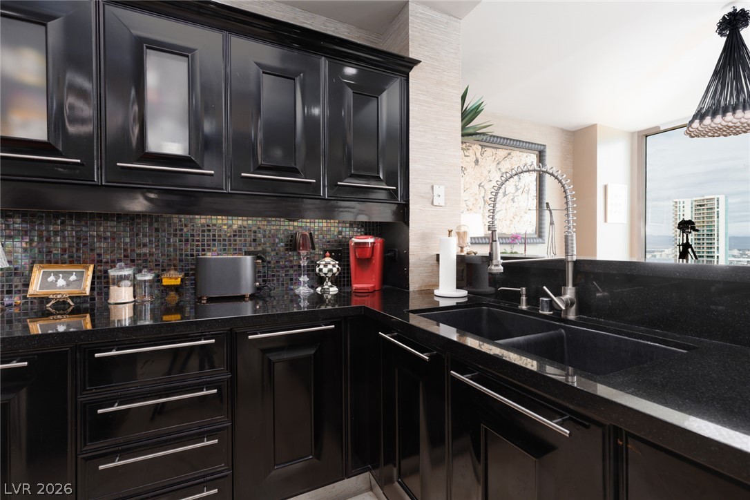 2777 Paradise Road 3302 Las Vegas NV 89109