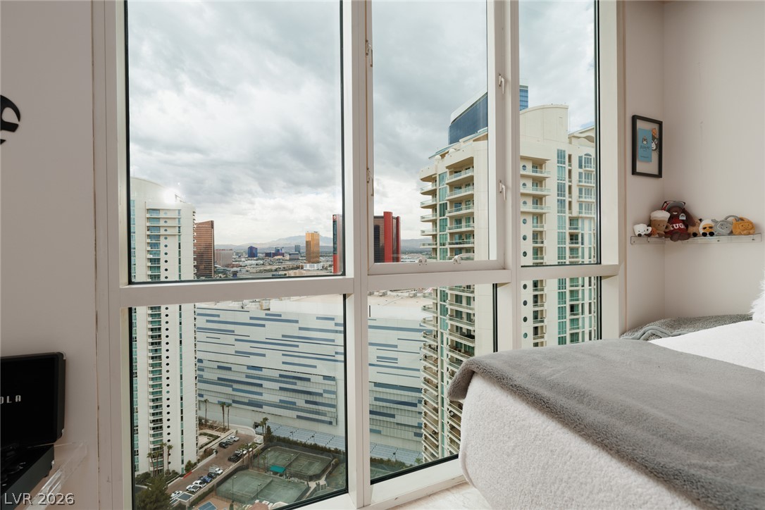 2777 Paradise Road 3302 Las Vegas NV 89109