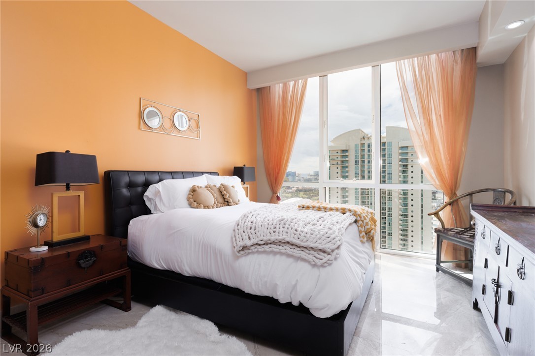 2777 Paradise Road 3302 Las Vegas NV 89109