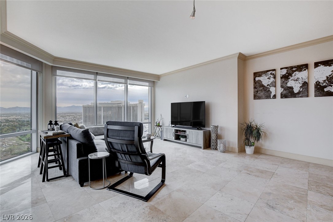 322 Karen Avenue 2602 Las Vegas NV 89109