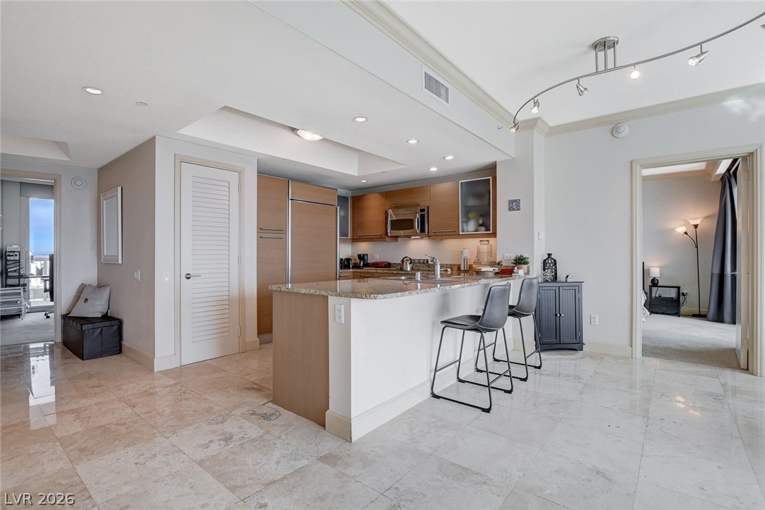 322 Karen Avenue 2602 Las Vegas NV 89109