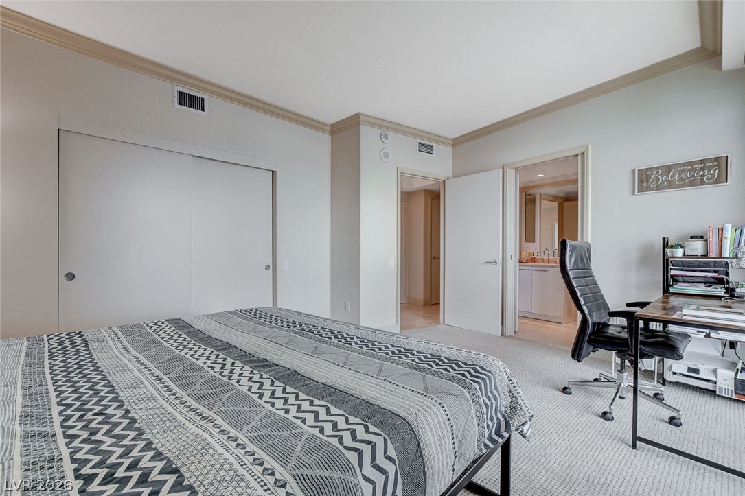 322 Karen Avenue 2602 Las Vegas NV 89109