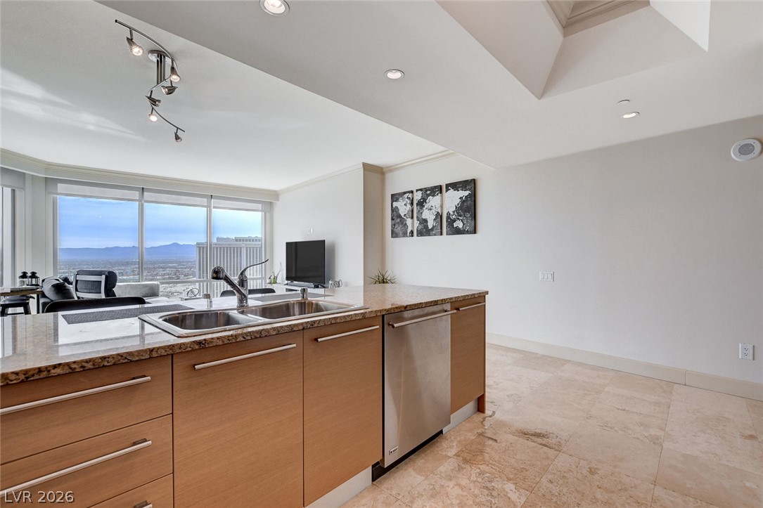 322 Karen Avenue 2602 Las Vegas NV 89109