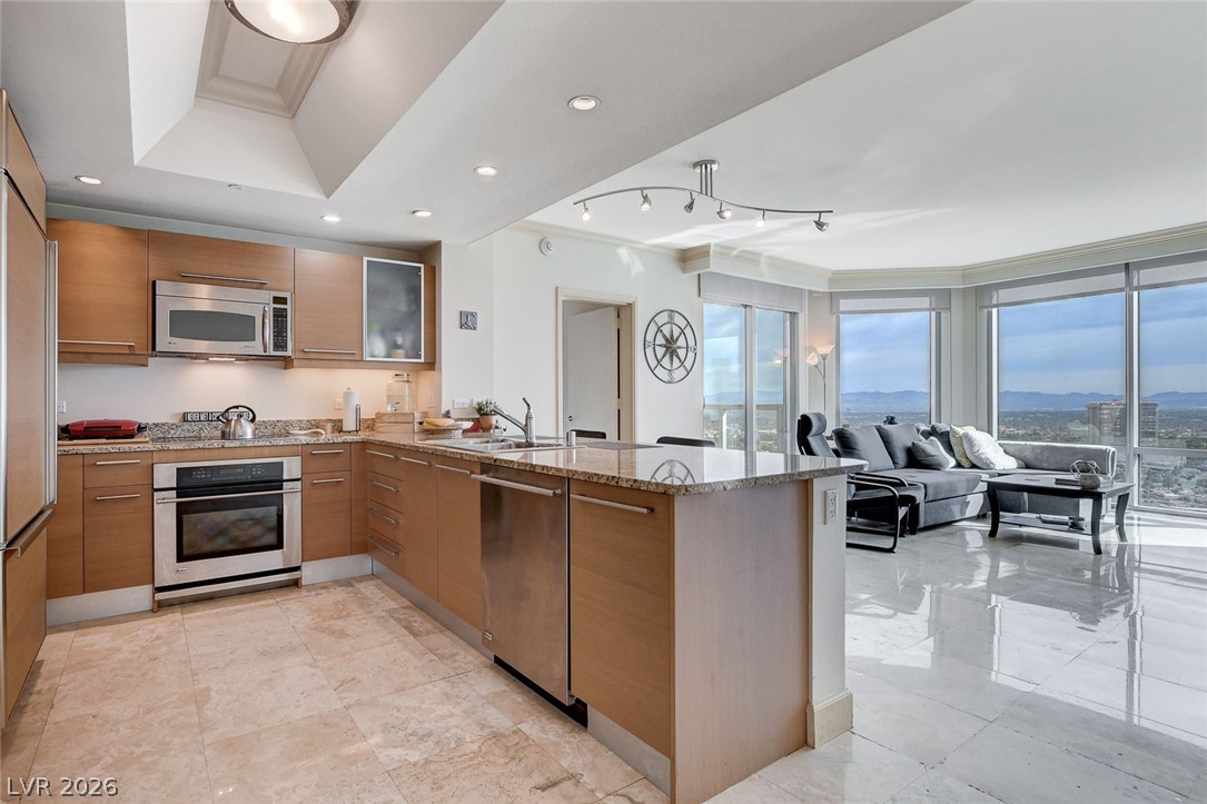 322 Karen Avenue 2602 Las Vegas NV 89109