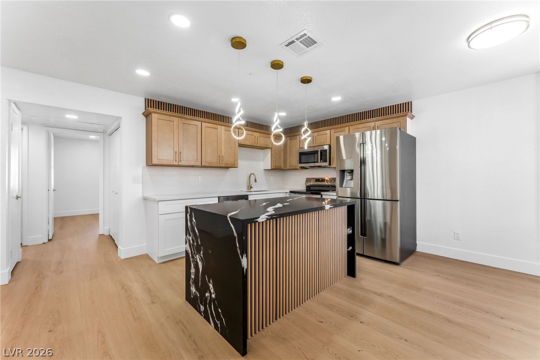 1017 Falconhead Lane 102 Las Vegas NV 89128