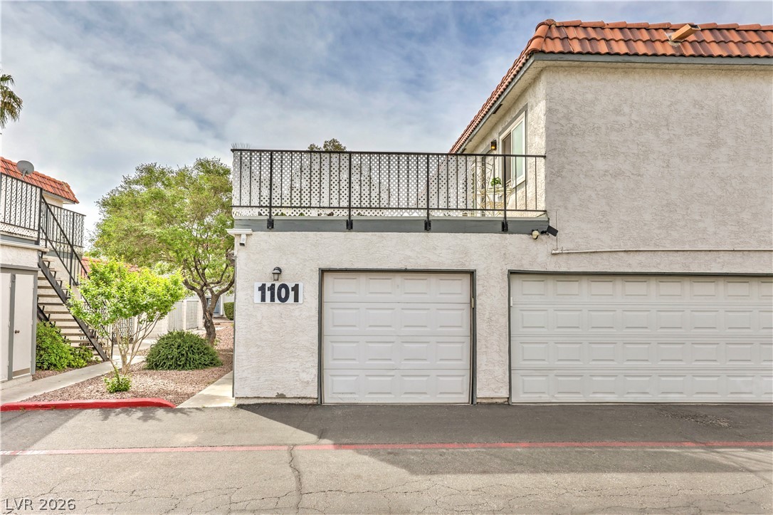 1101 Willow Tree Drive D Las Vegas NV 89128