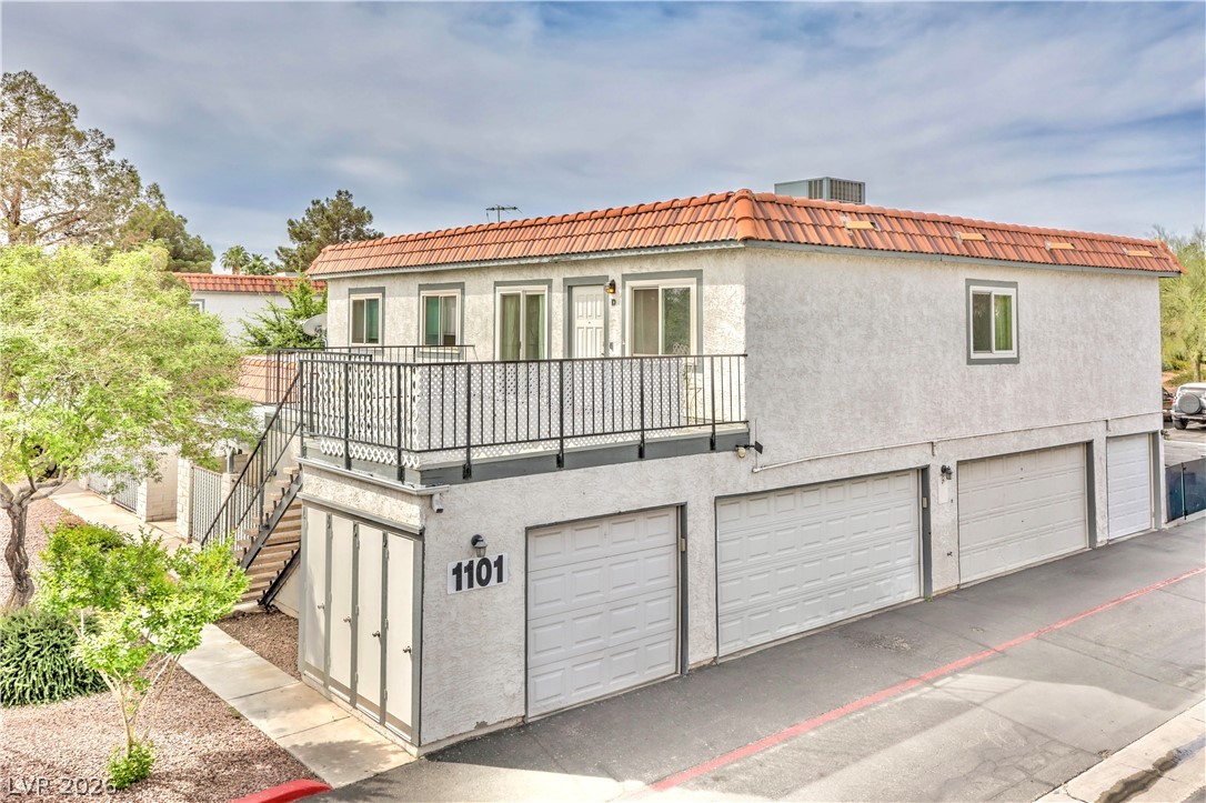1101 Willow Tree Drive D Las Vegas NV 89128
