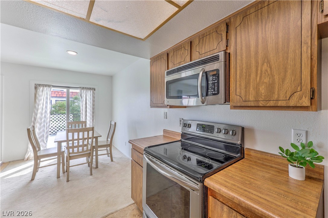 1101 Willow Tree Drive D Las Vegas NV 89128