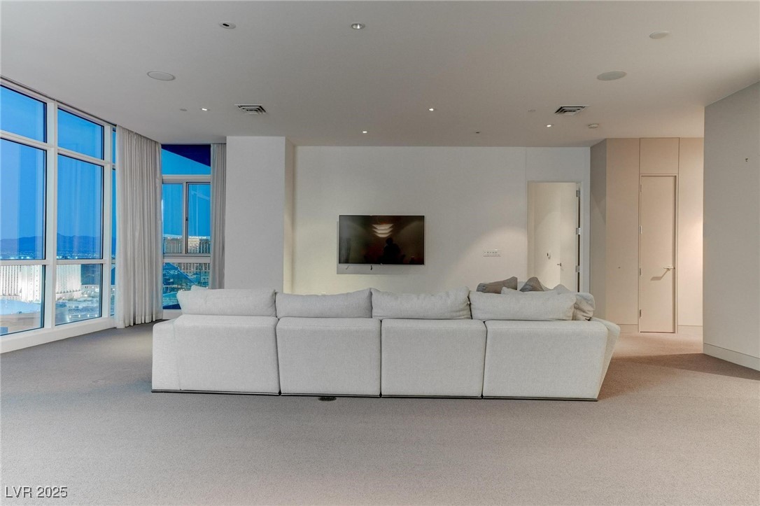 4575 Dean Martin Drive 2607 Las Vegas NV 89103