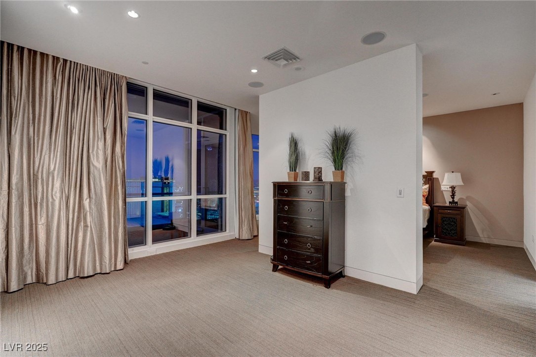 4575 Dean Martin Drive 2607 Las Vegas NV 89103
