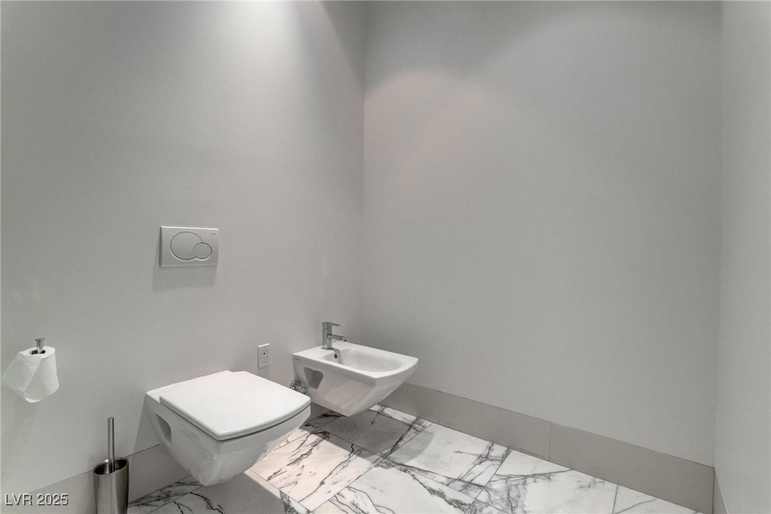 4575 Dean Martin Drive 2607 Las Vegas NV 89103