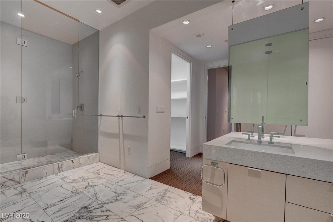 4575 Dean Martin Drive 2607 Las Vegas NV 89103