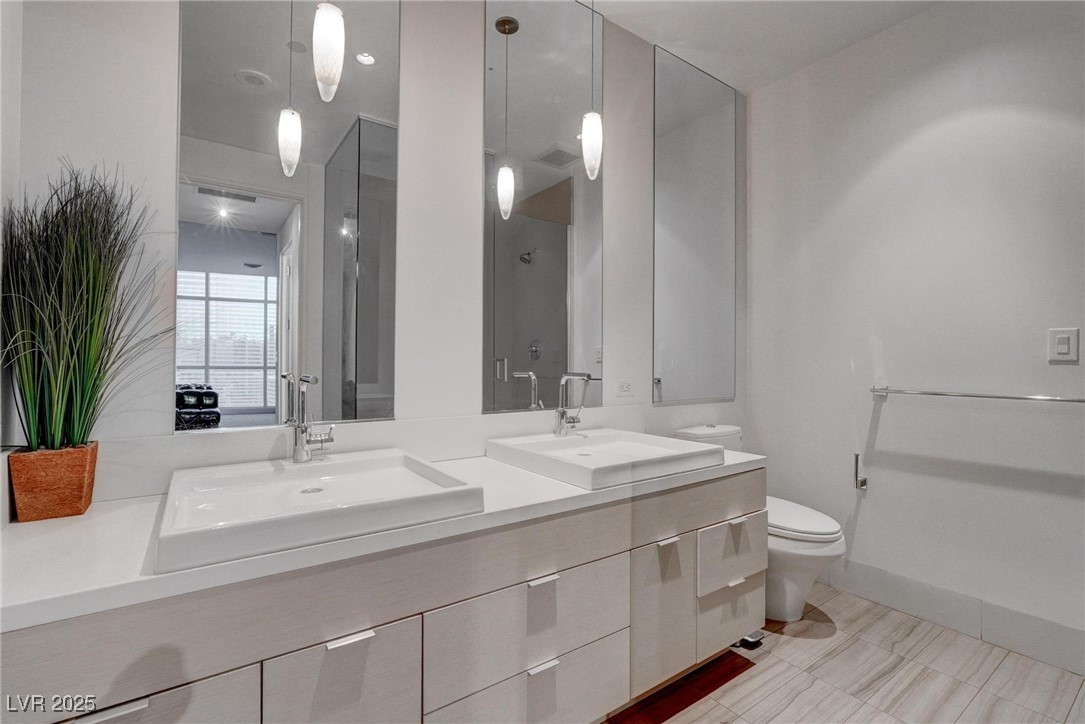 4575 Dean Martin Drive 2607 Las Vegas NV 89103