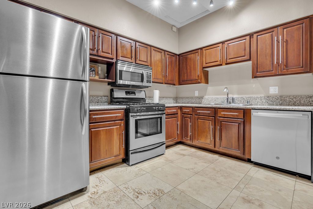 2200 South Fort Apache Road 1192 Las Vegas NV 89117