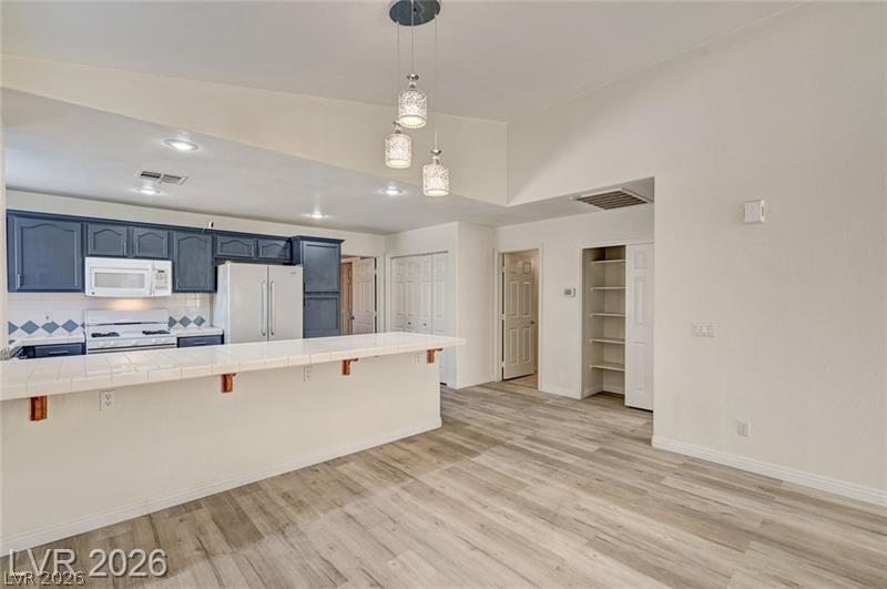 3327 Erva Street 207 Las Vegas NV 89117