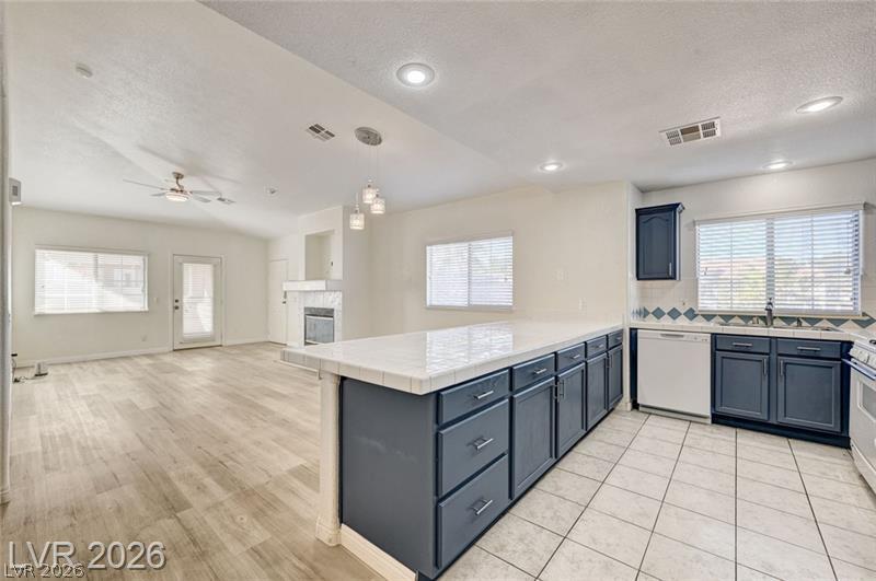 3327 Erva Street 207 Las Vegas NV 89117