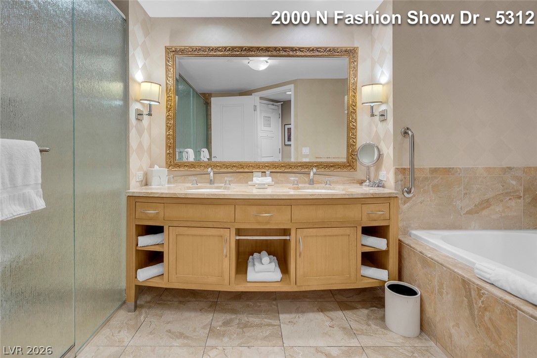 2000 North Fashion Show Drive 5312 Las Vegas NV 89109