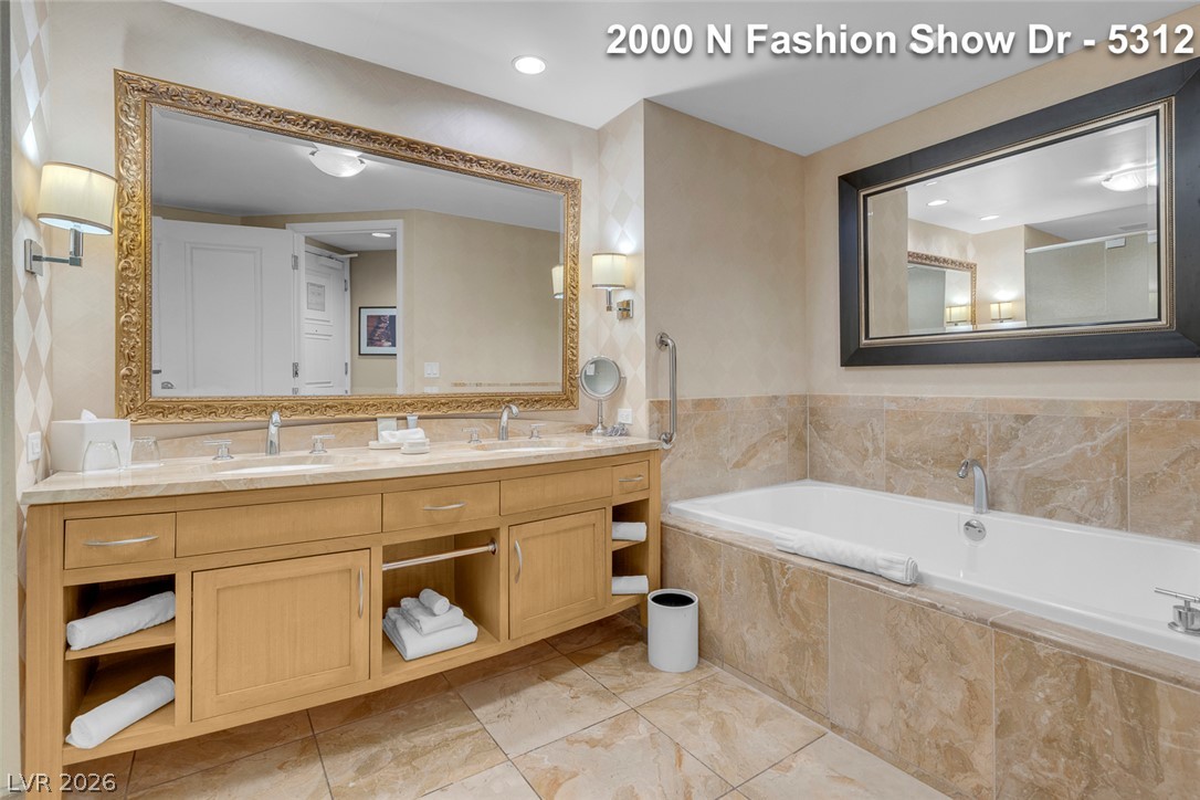 2000 North Fashion Show Drive 5312 Las Vegas NV 89109